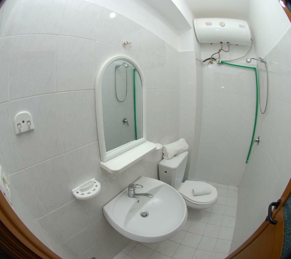 Eduart Apartments Sarandë 외부 사진