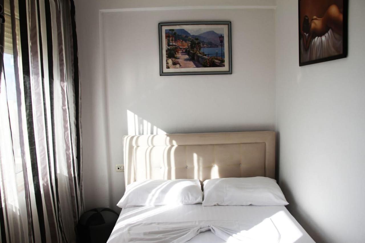 Eduart Apartments Sarandë 외부 사진